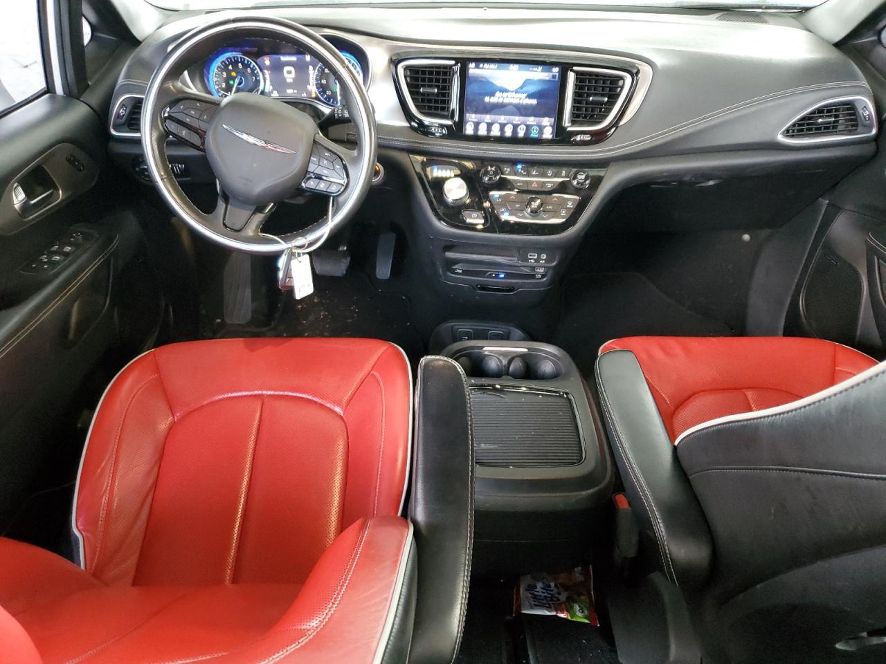 2020 CHRYSLER Pacifica