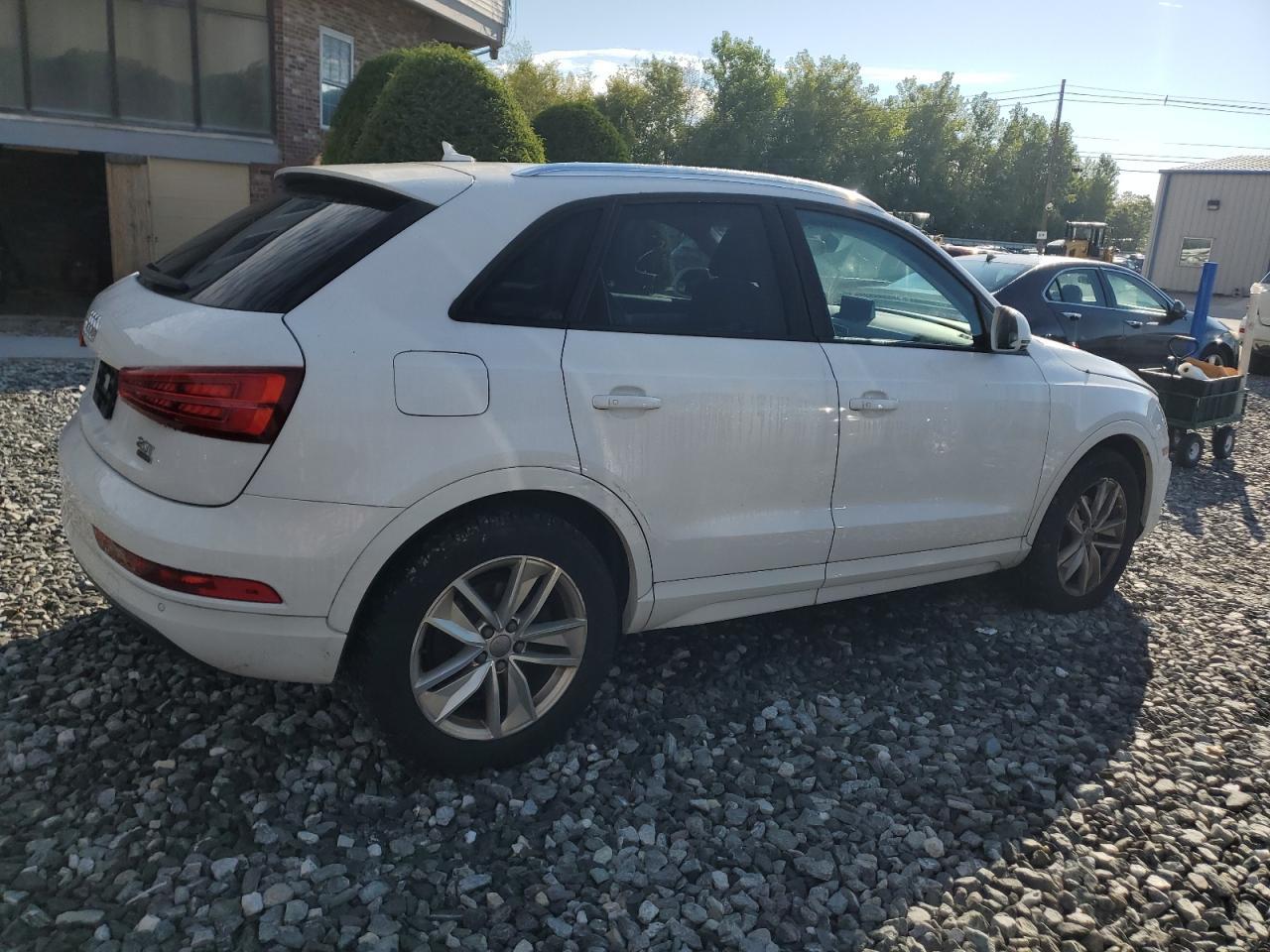 2017 AUDI Q3