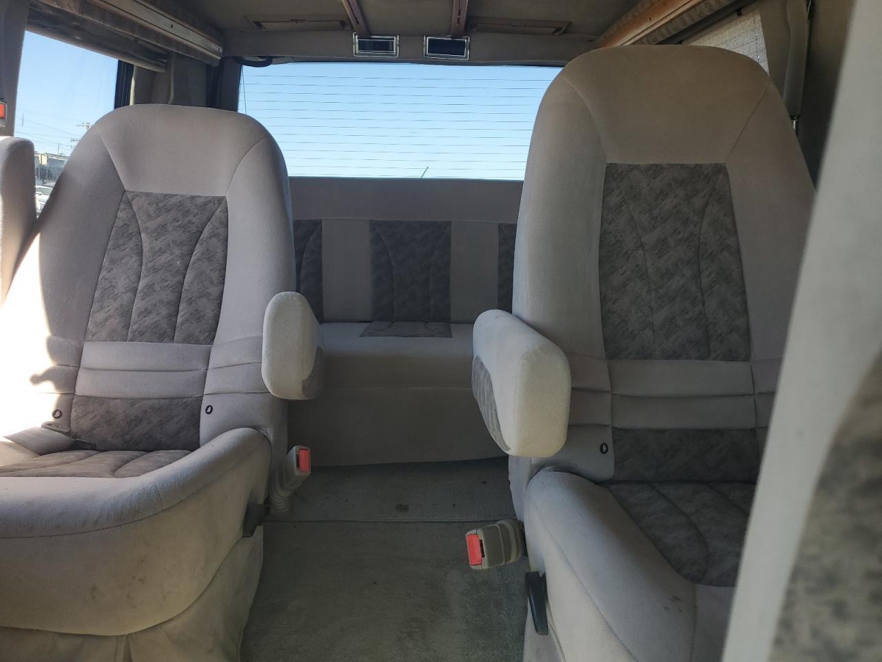 2003 GMC SAFARI