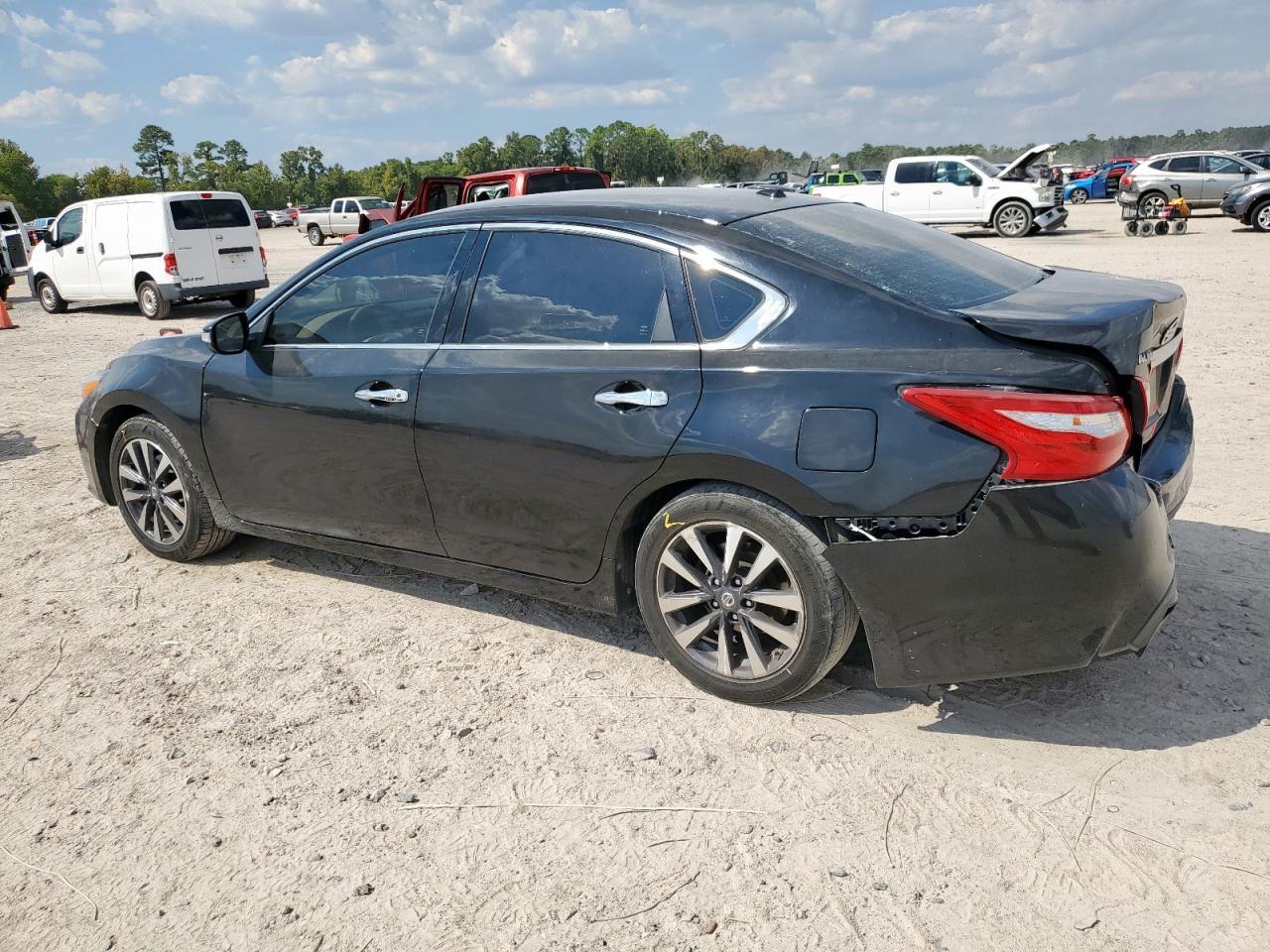 2017 NISSAN ALTIMA
