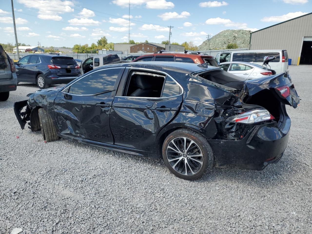 2019 TOYOTA CAMRY