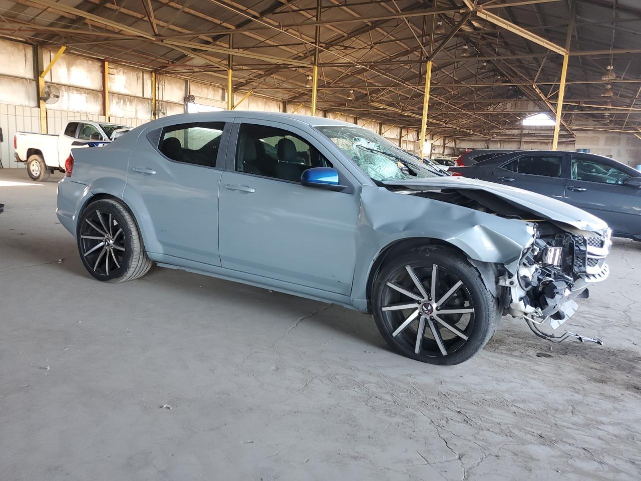 2011 DODGE Avenger