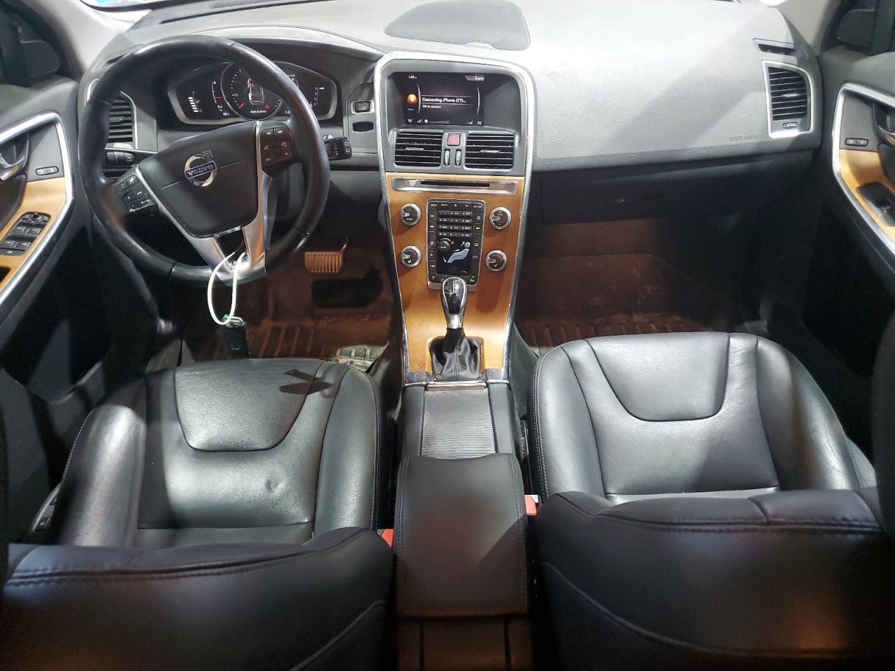 2017 VOLVO XC60
