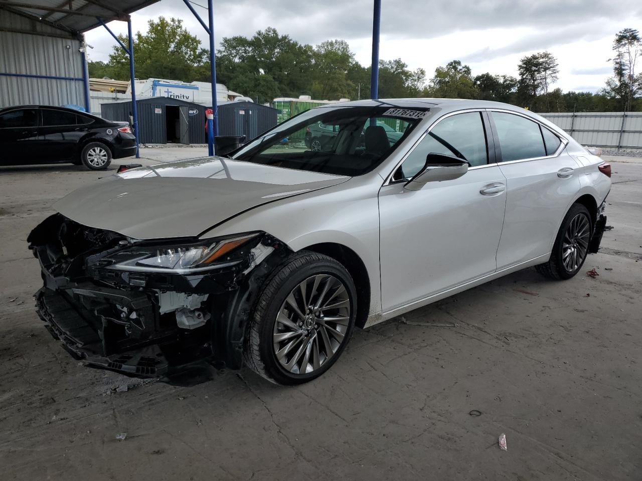 2024 LEXUS Es