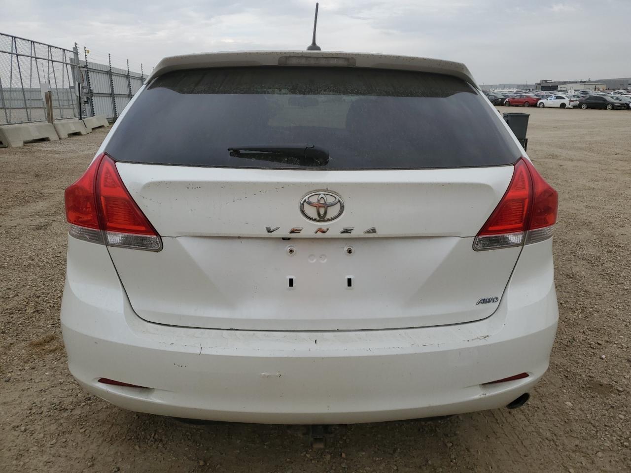 2011 TOYOTA VENZA