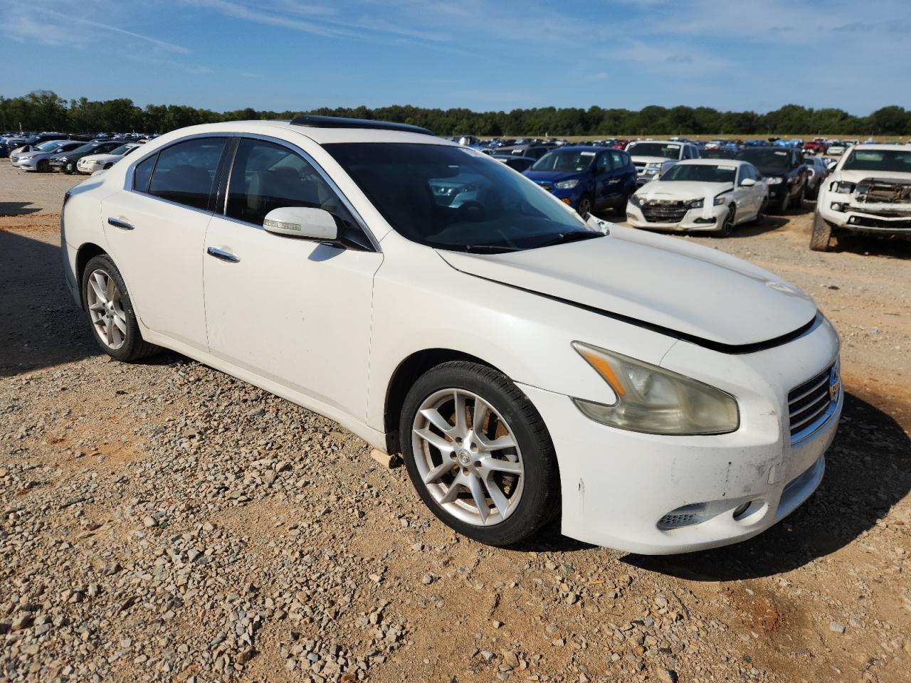 2011 NISSAN Maxima