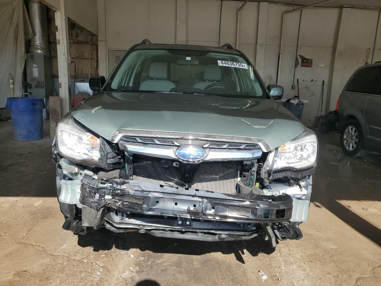 2017 SUBARU FORESTER