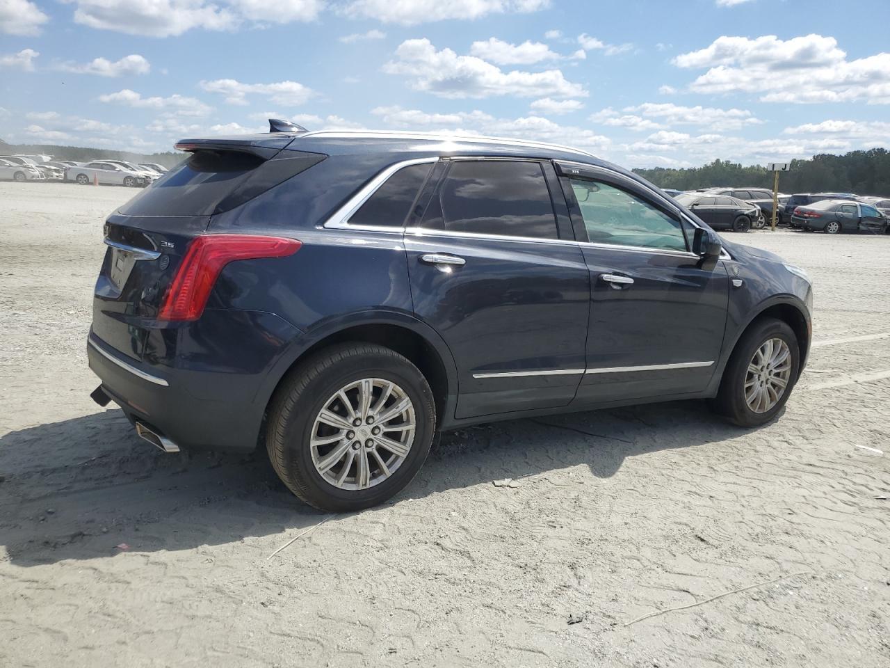 2017 CADILLAC XT5
