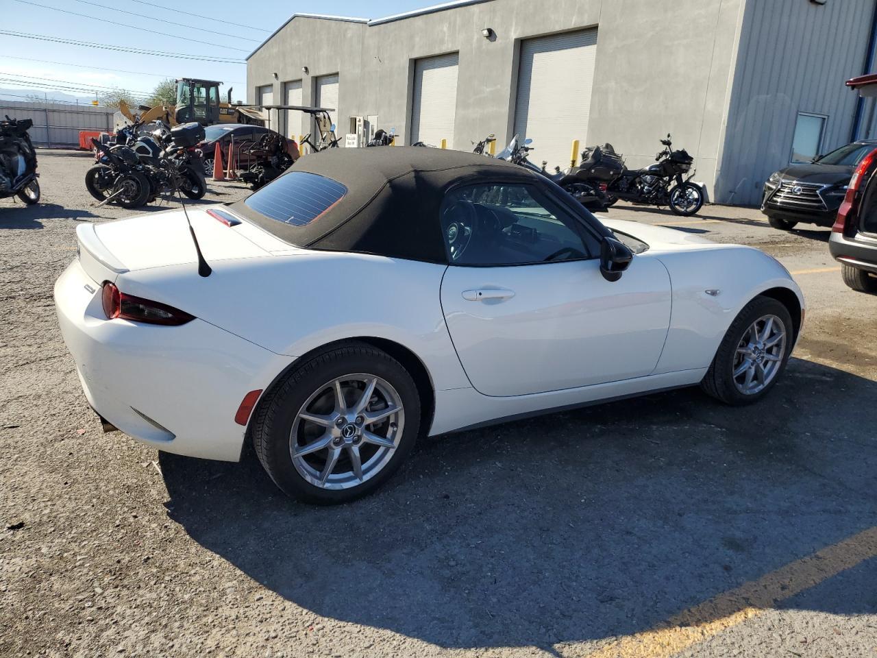 2016 MAZDA MX-5 Miata