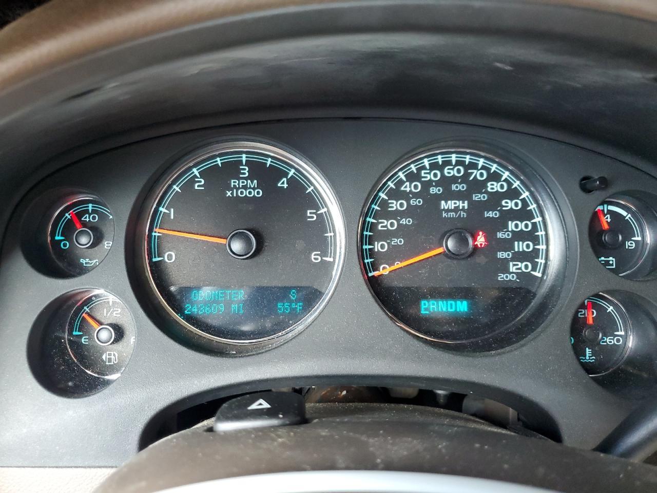 2011 CHEVROLET Suburban