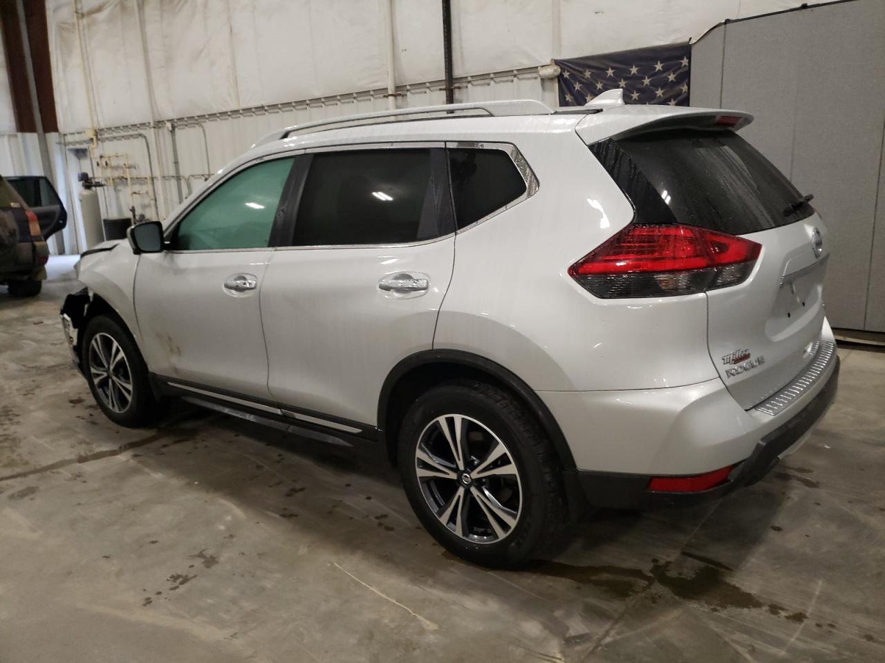 2017 NISSAN ROGUE