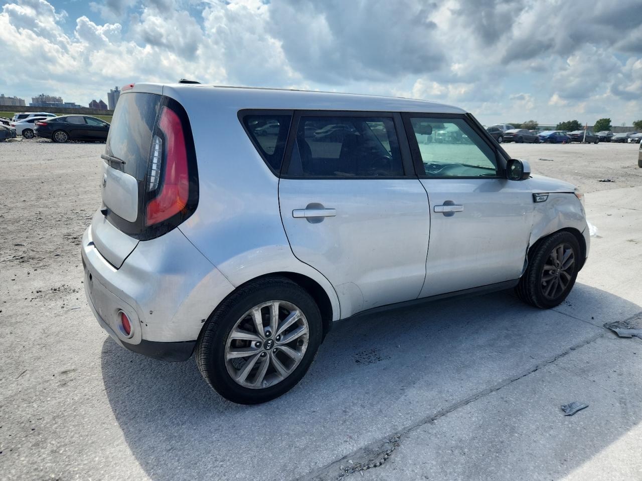 2017 KIA SOUL