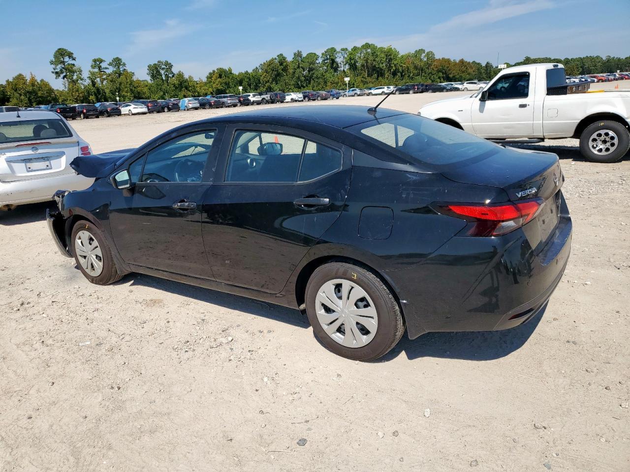 2025 NISSAN VERSA
