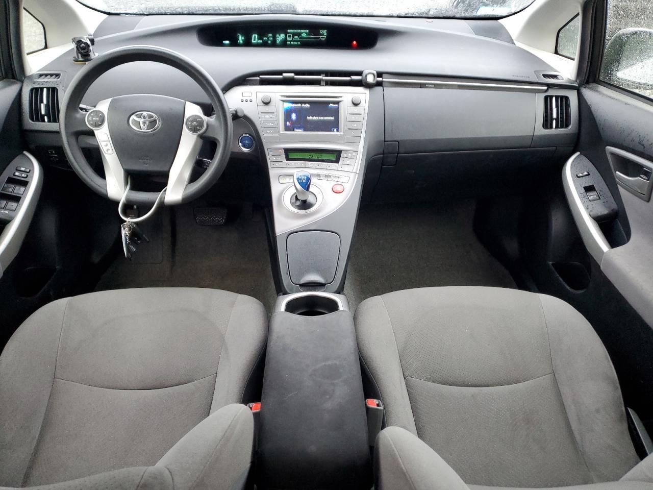2015 TOYOTA PRIUS