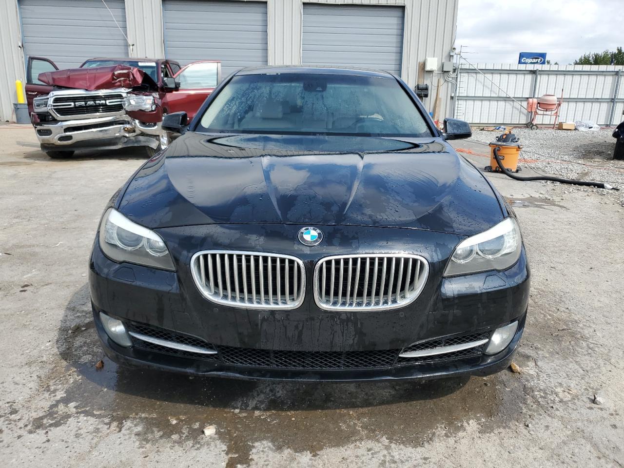2011 BMW 5 series