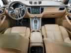 2016 PORSCHE Macan