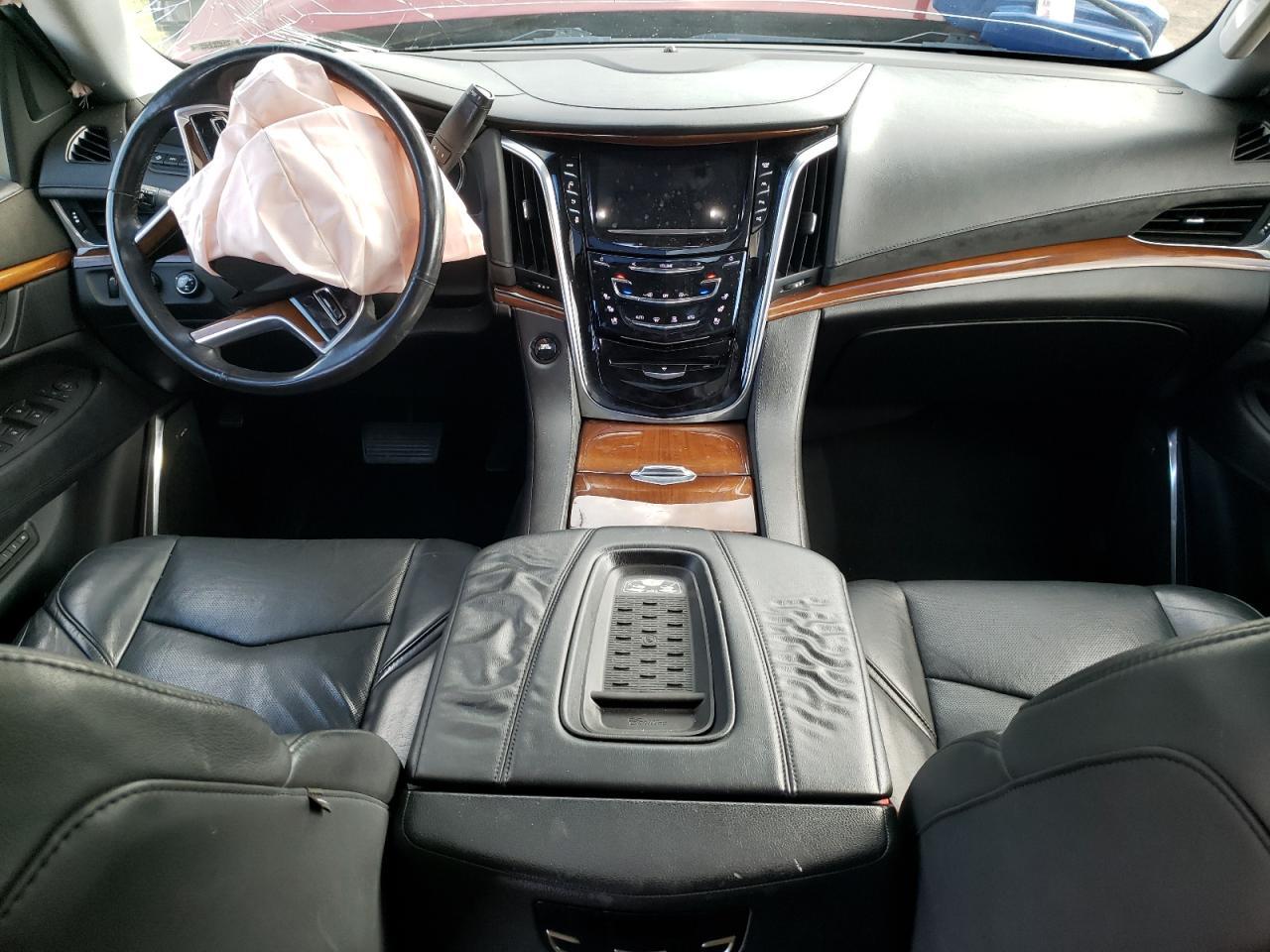 2017 CADILLAC ESCALADE