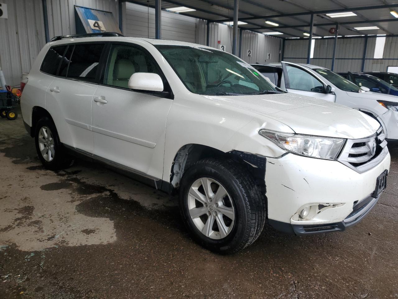 2013 TOYOTA HIGHLANDER