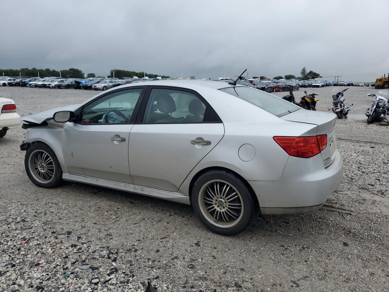 2010 KIA FORTE