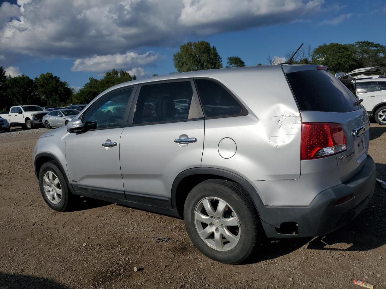 2011 KIA SORENTO