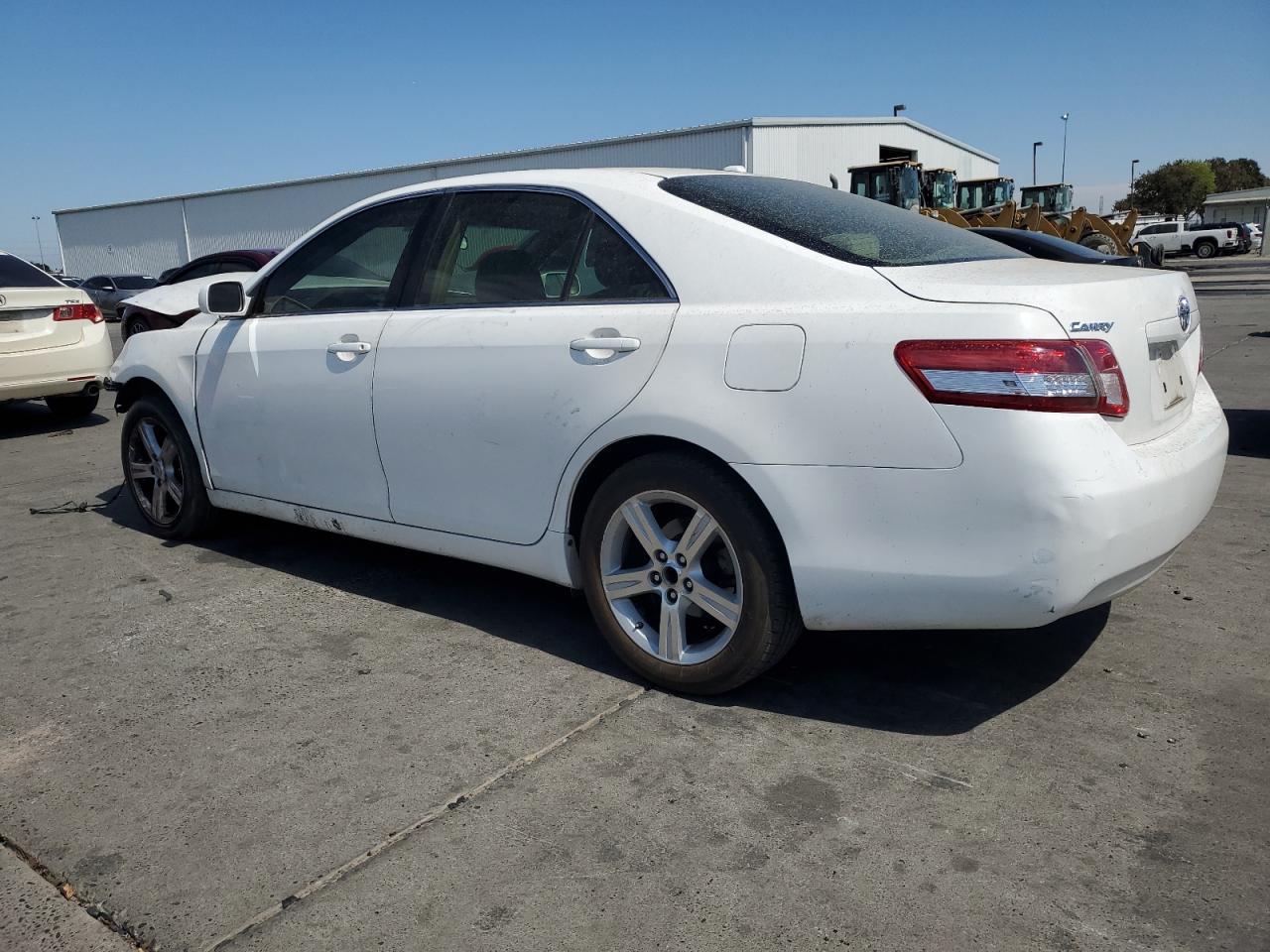 2011 TOYOTA CAMRY