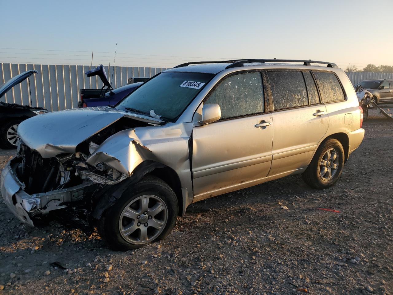 2005 TOYOTA HIGHLANDER