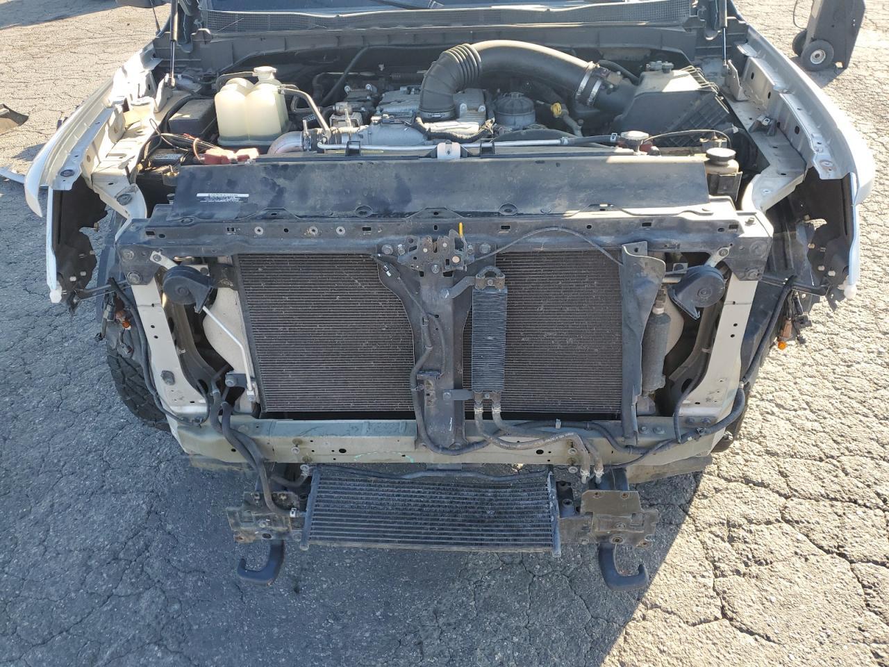 2016 NISSAN Titan