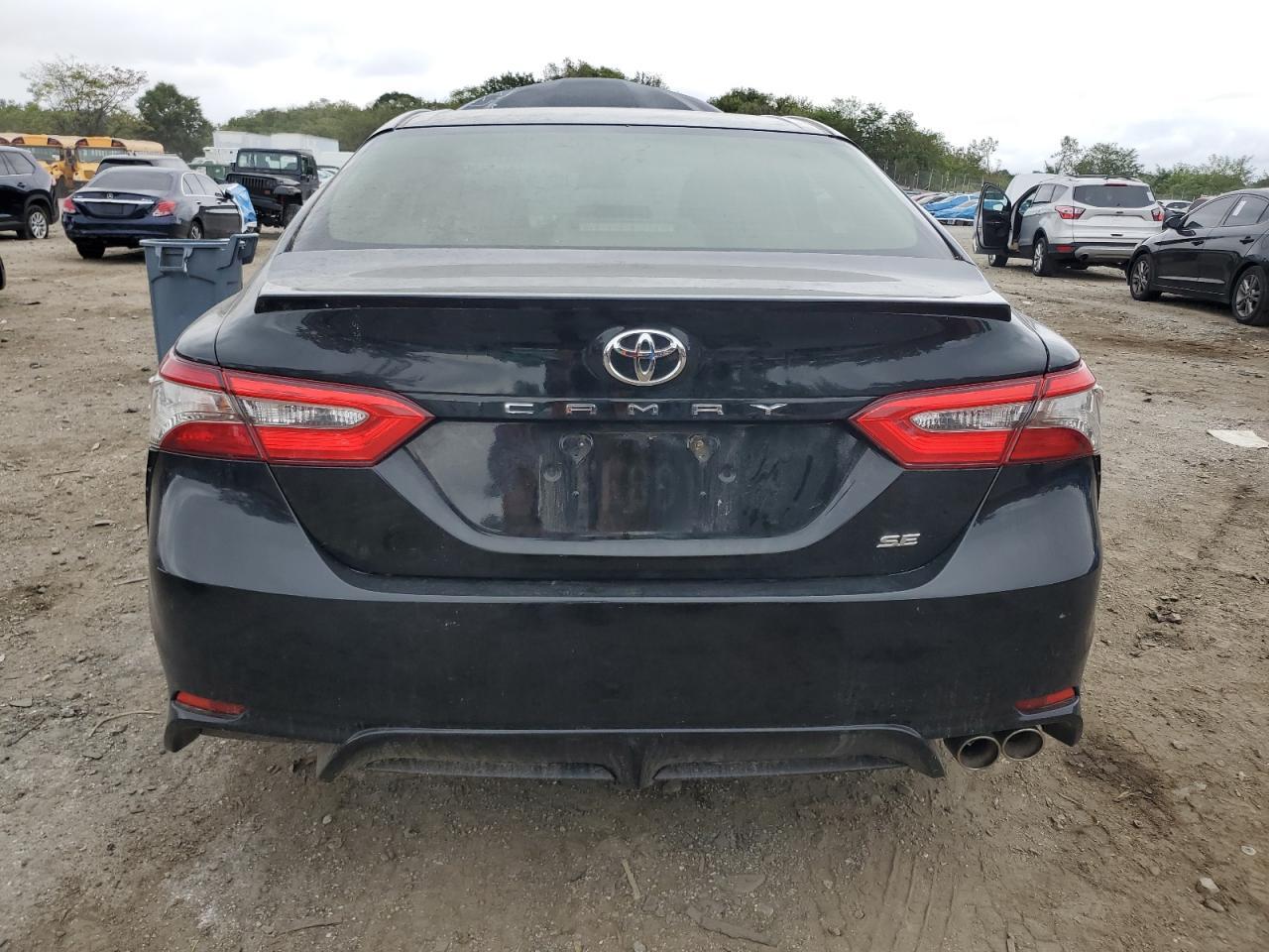 2018 TOYOTA CAMRY