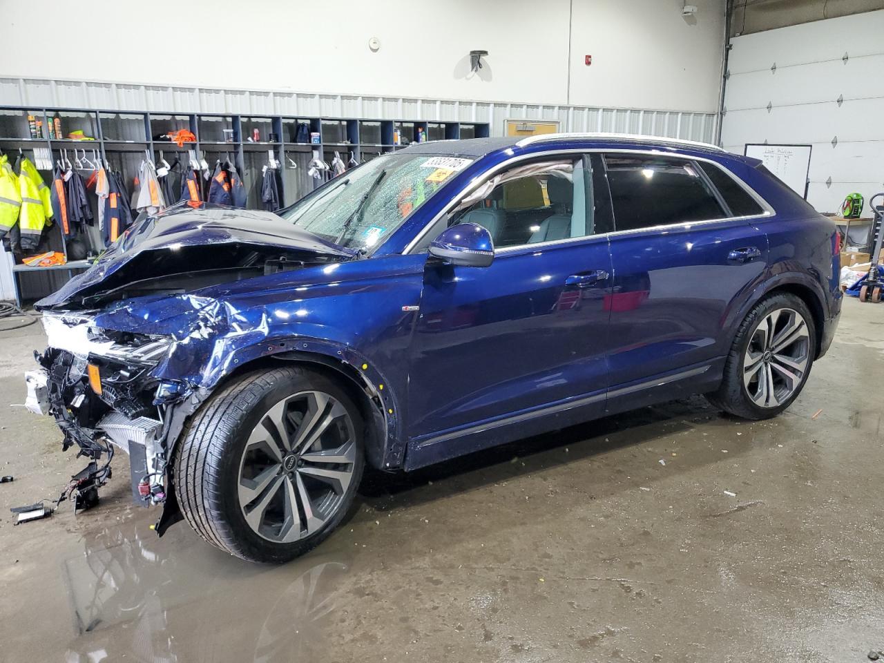 2022 AUDI Q8