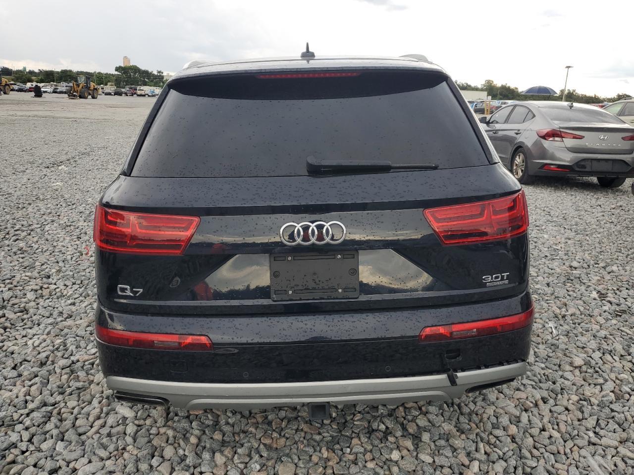 2017 AUDI Q7