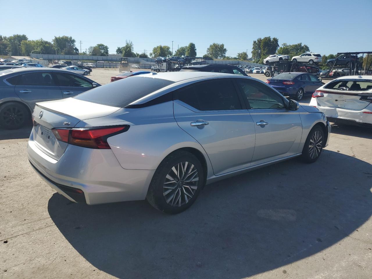 2023 NISSAN ALTIMA