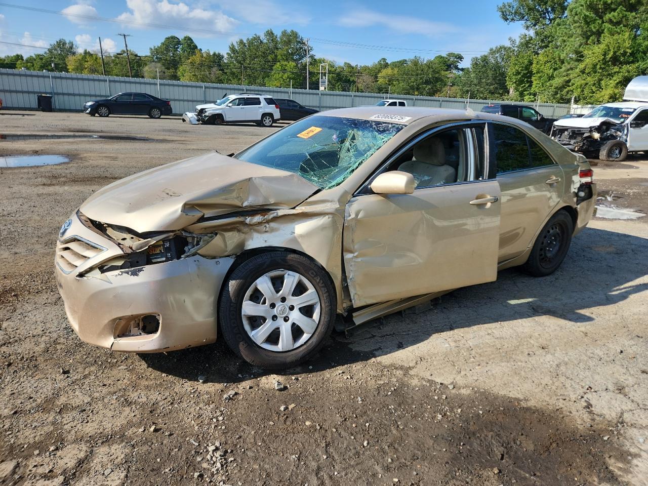 2011 TOYOTA CAMRY