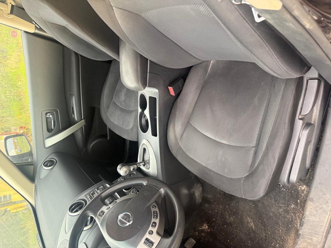 2011 NISSAN ROGUE