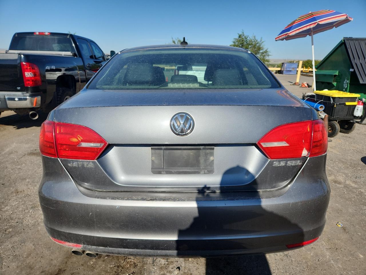 2011 VOLKSWAGEN JETTA