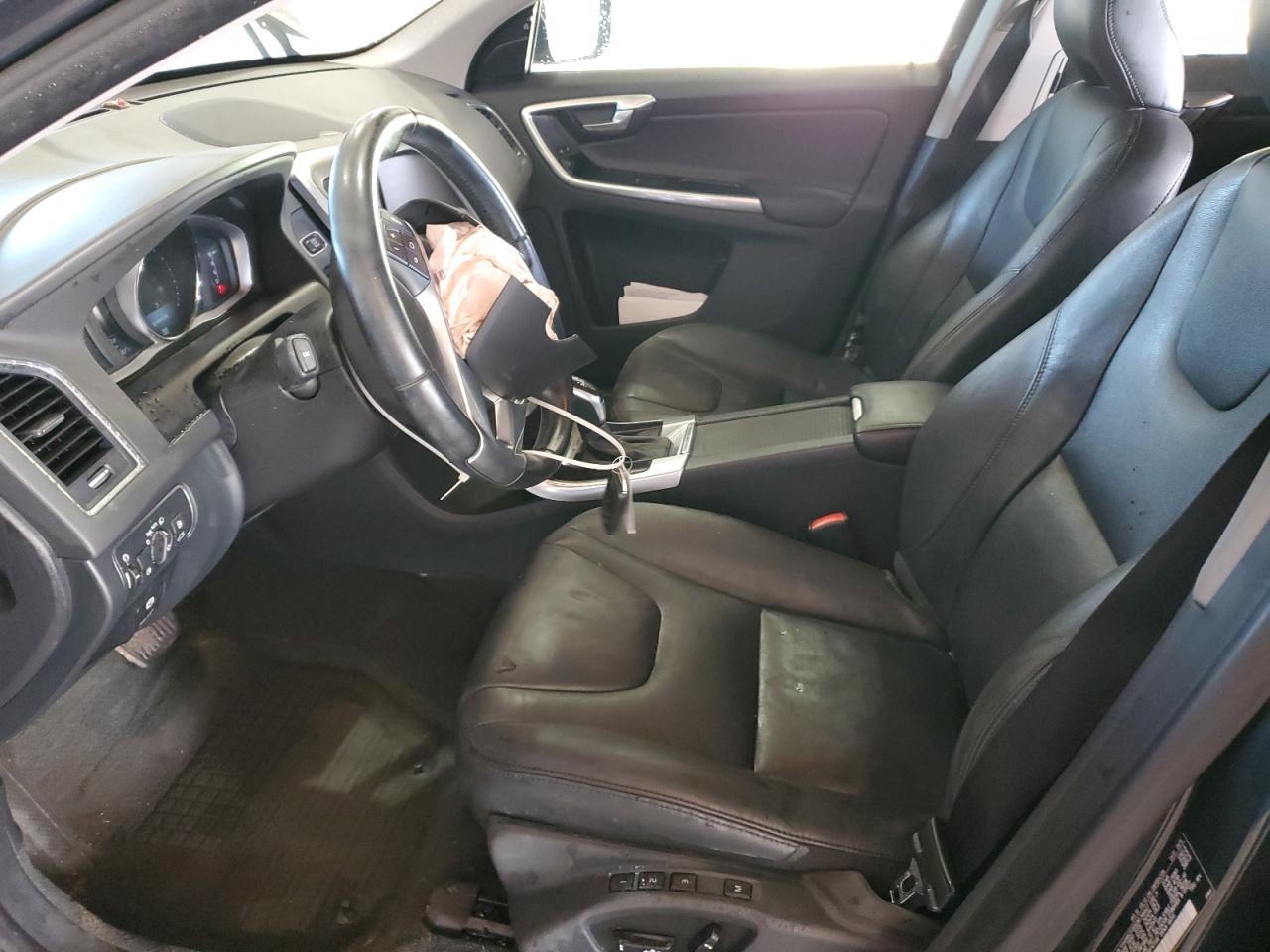 2015 VOLVO XC60