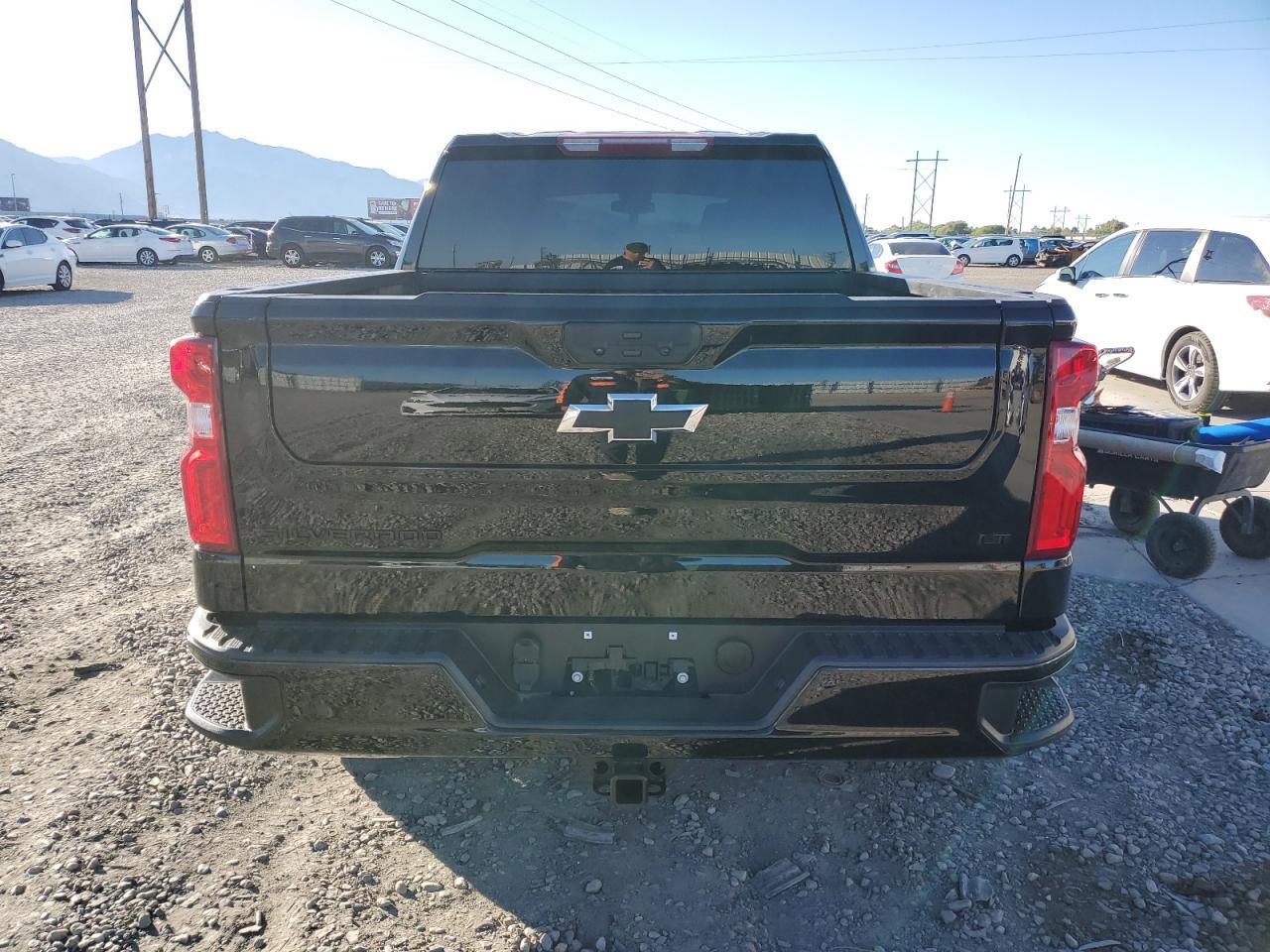 2024 CHEVROLET Silverado