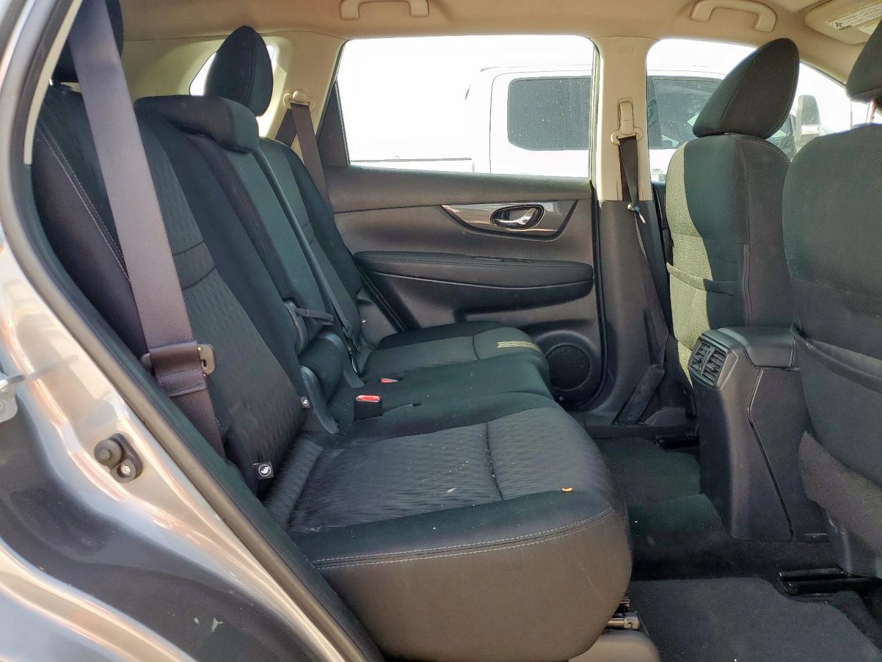 2017 NISSAN ROGUE