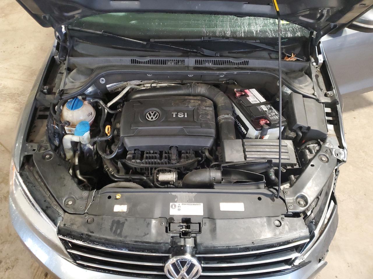 2015 VOLKSWAGEN JETTA