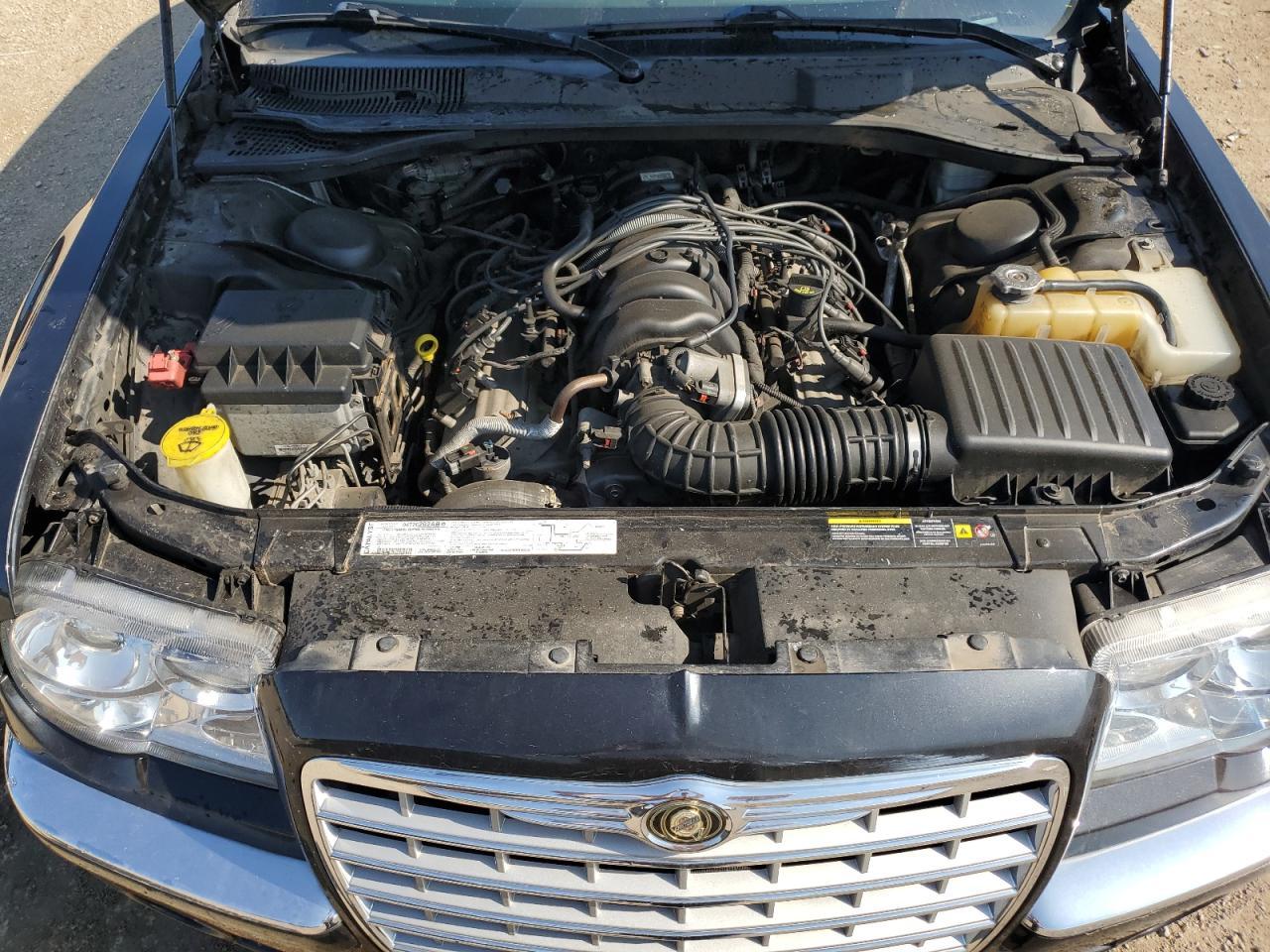 2005 CHRYSLER 300