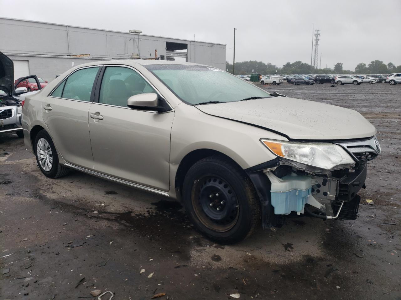 2014 TOYOTA CAMRY