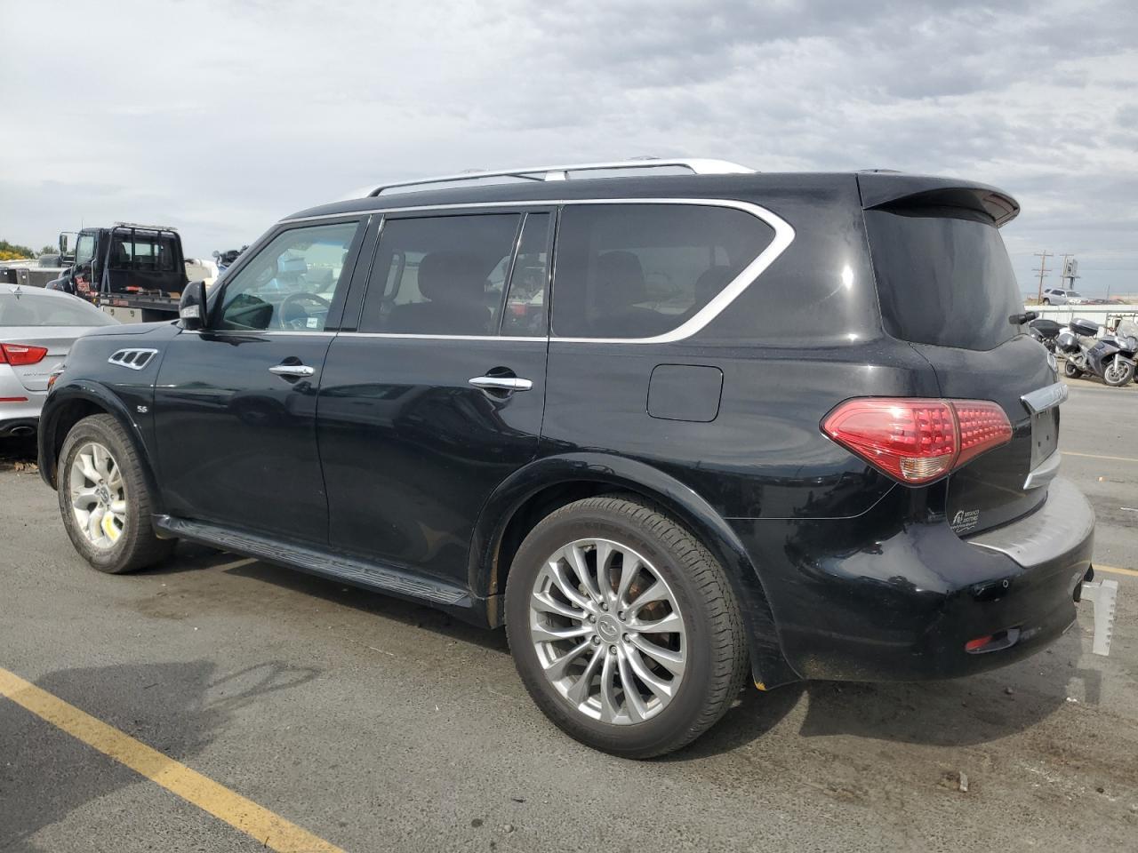 2017 INFINITI QX80