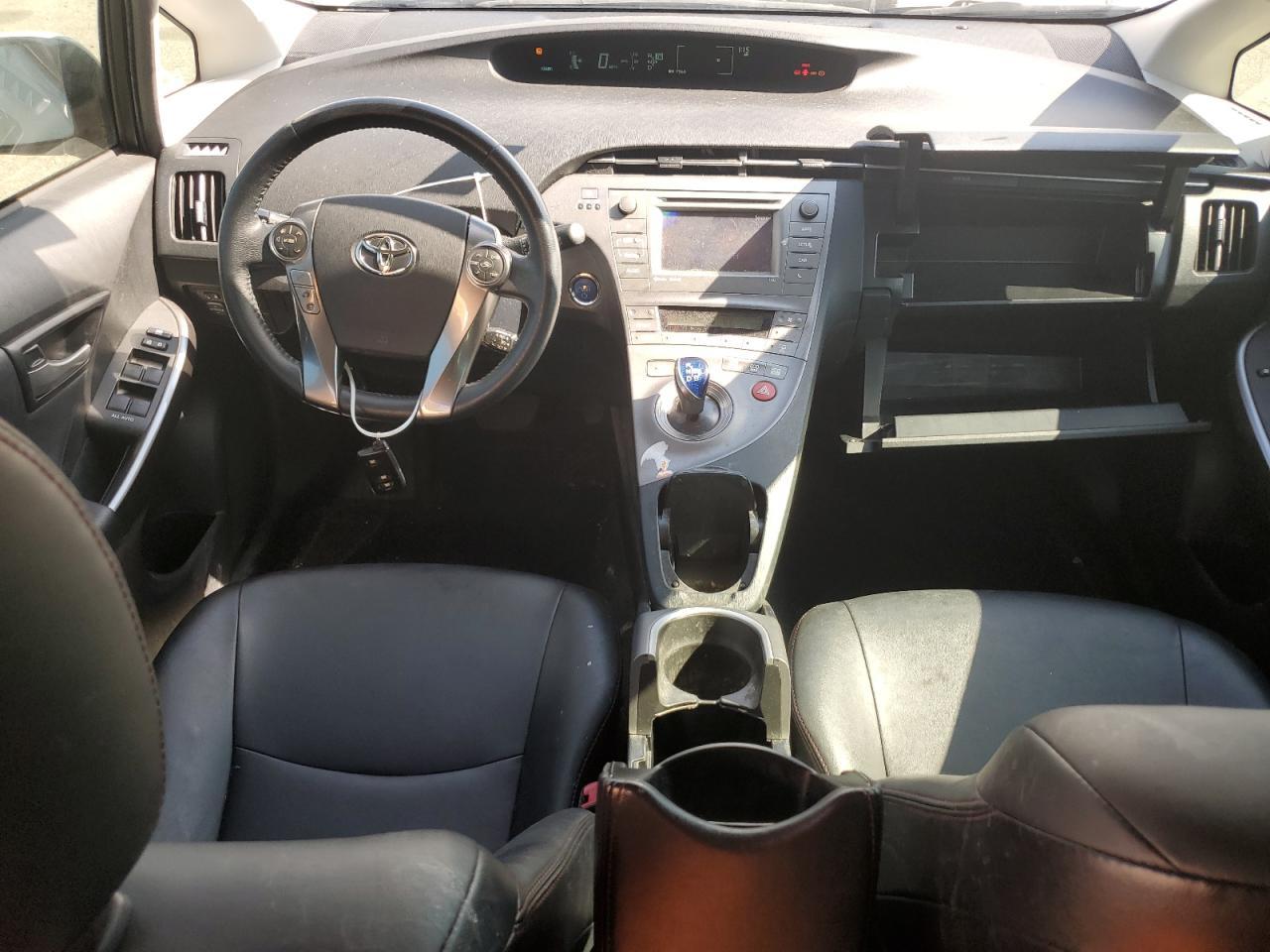 2013 TOYOTA PRIUS