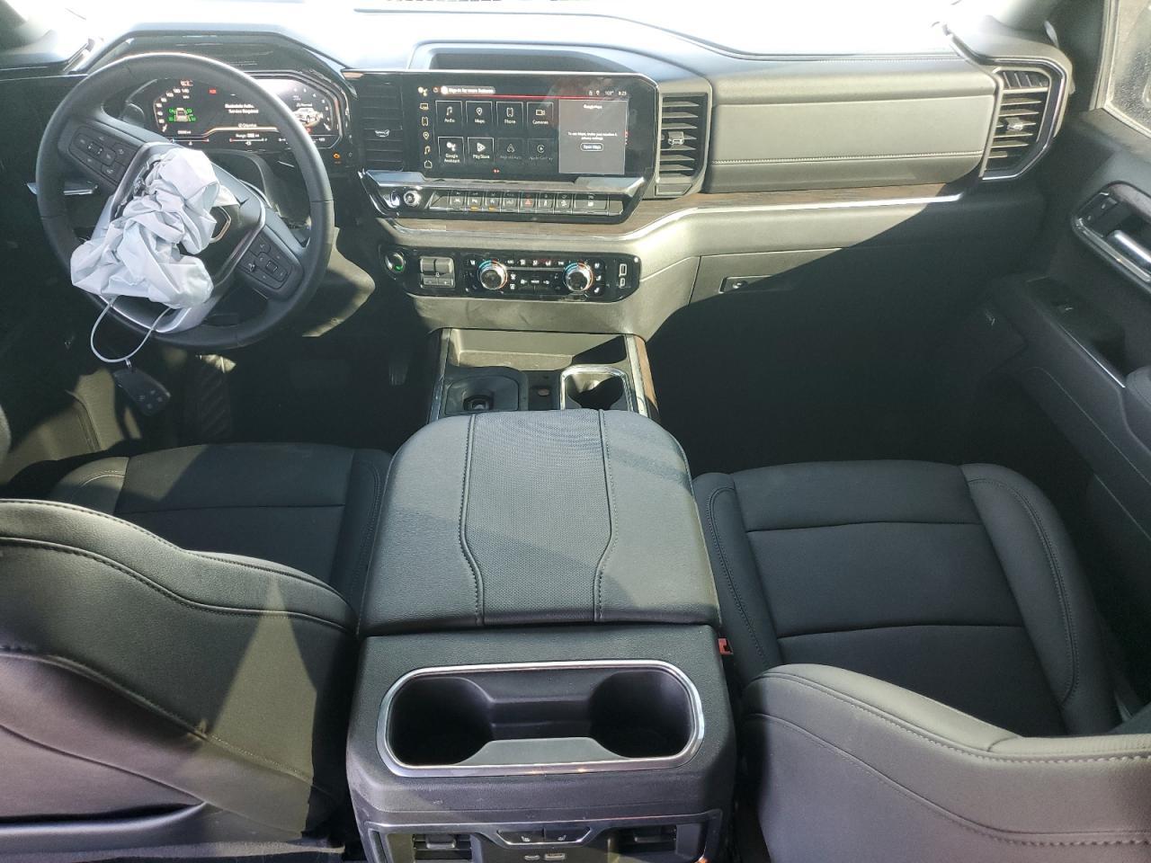 2025 GMC Sierra
