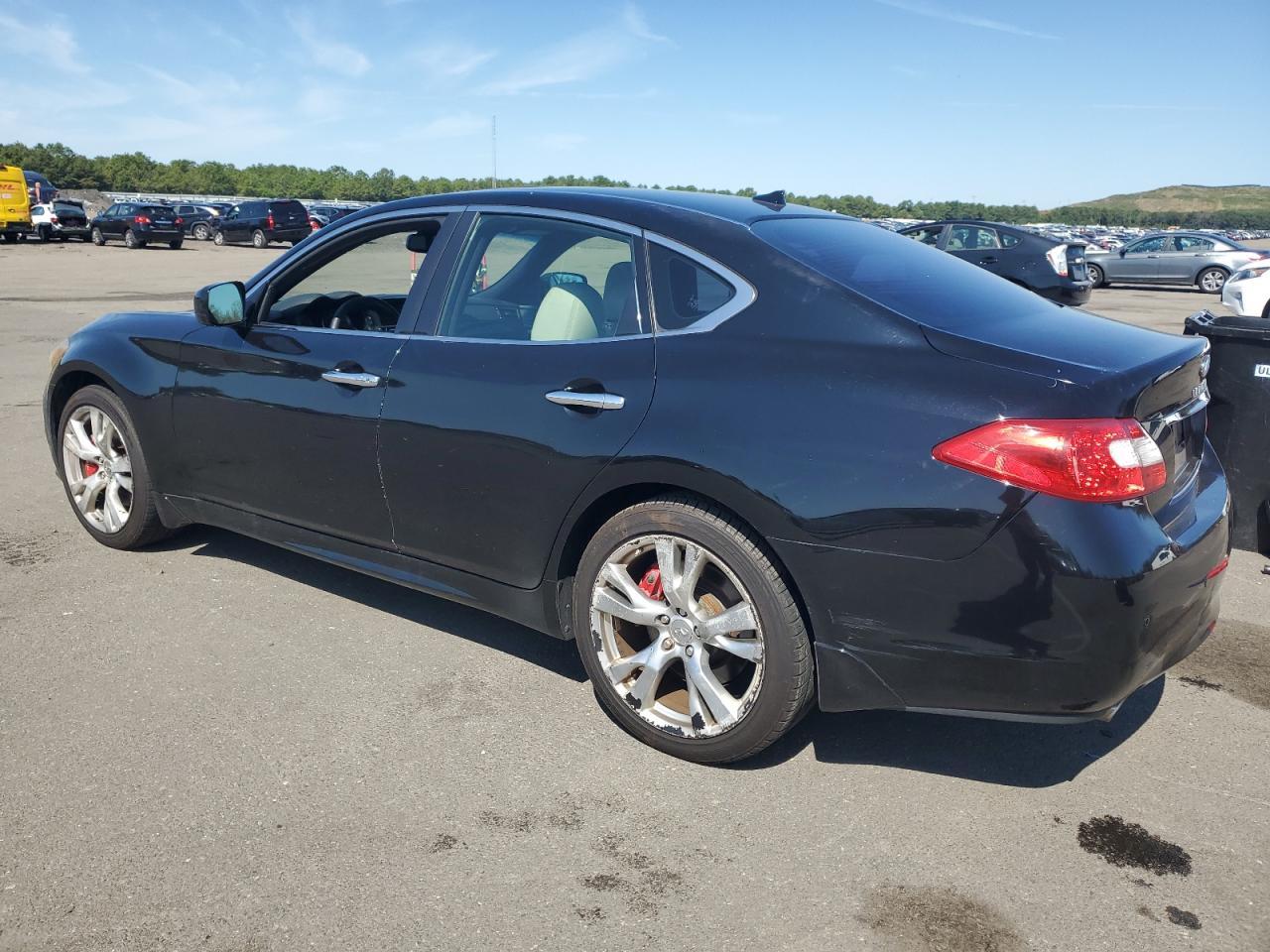 2013 INFINITI M37