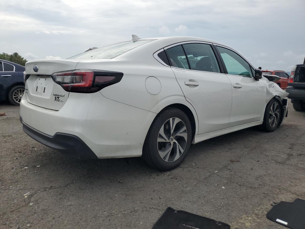 2022 SUBARU Legacy
