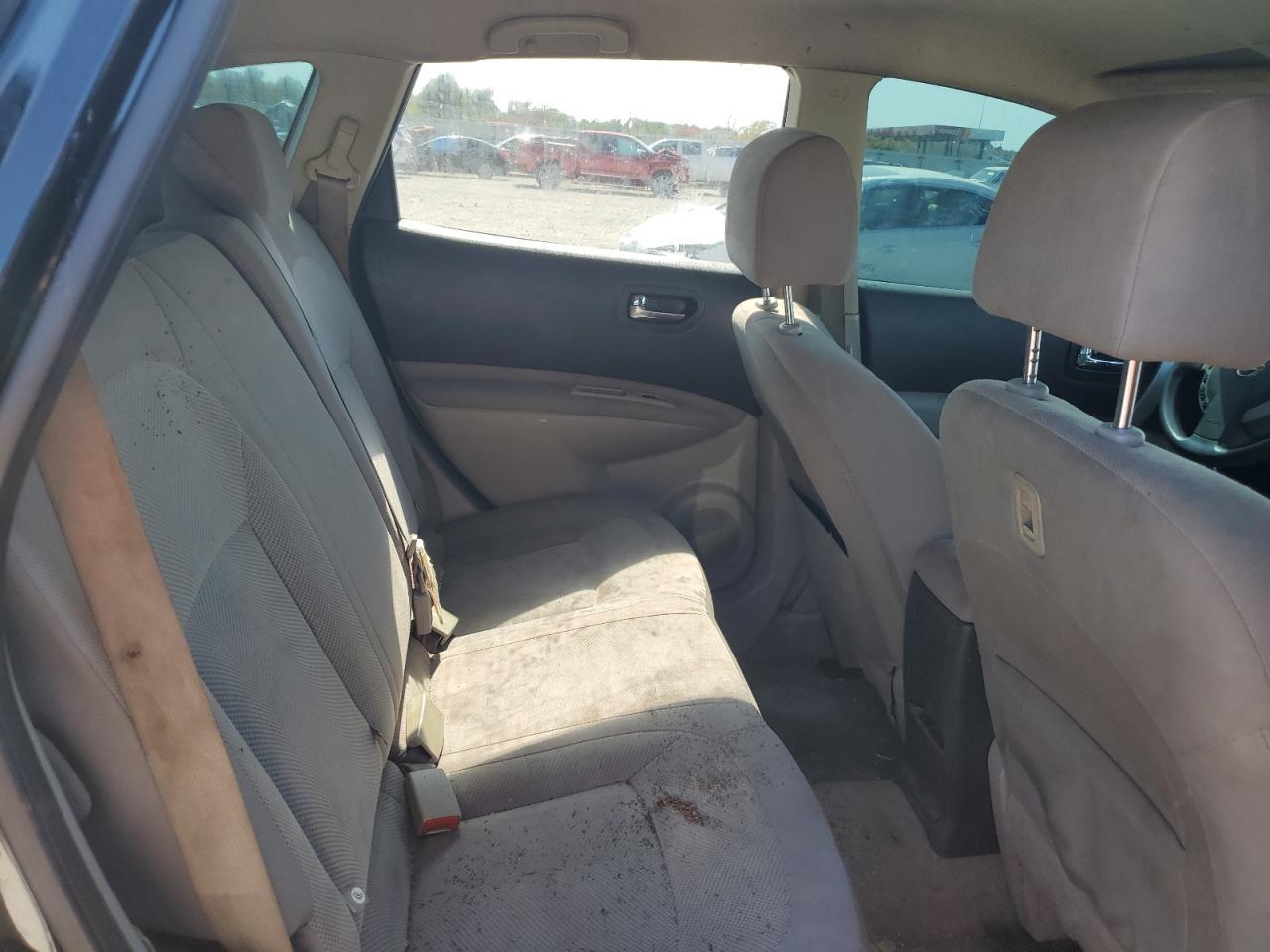 2014 NISSAN ROGUE