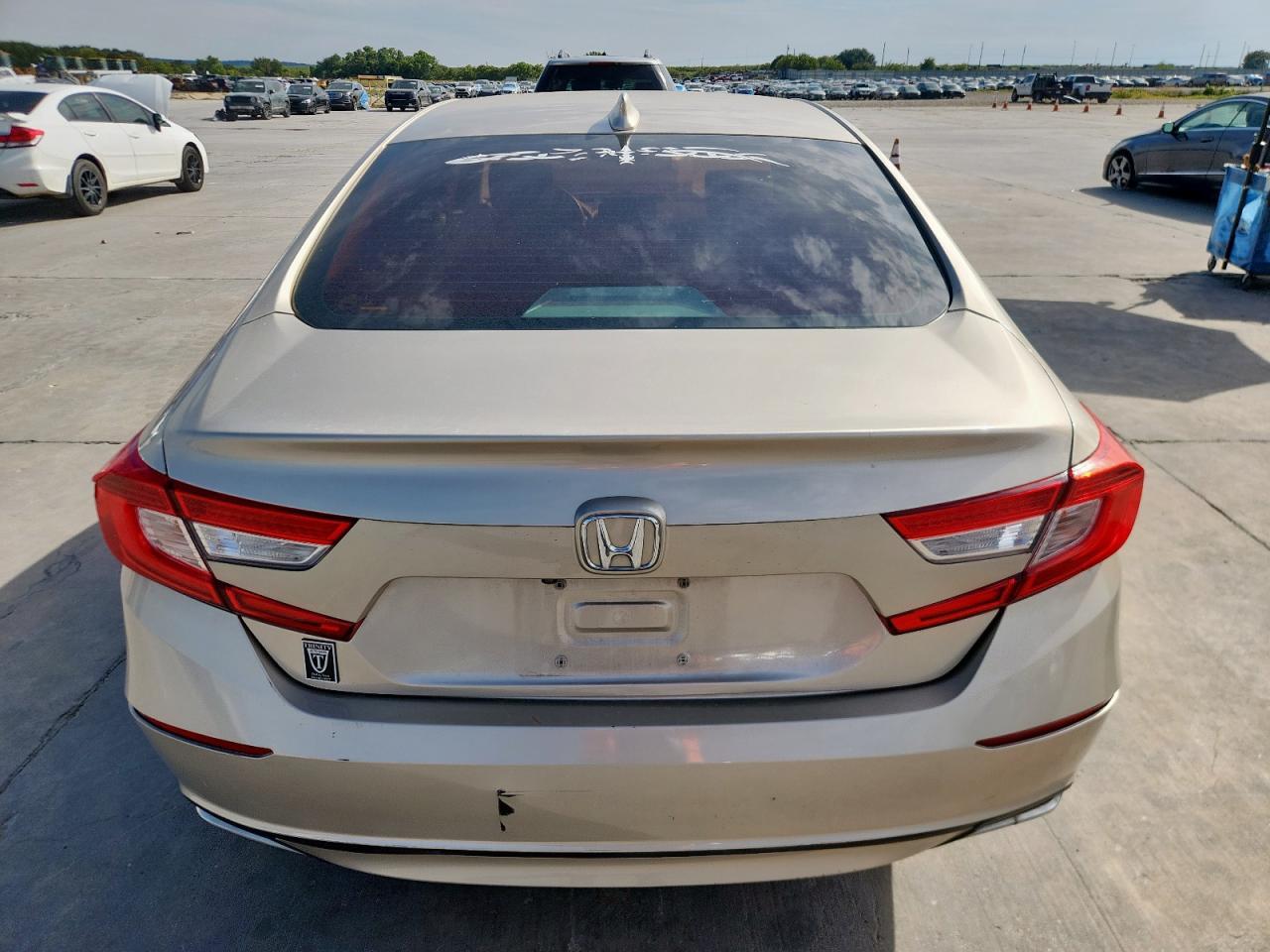 2019 HONDA ACCORD