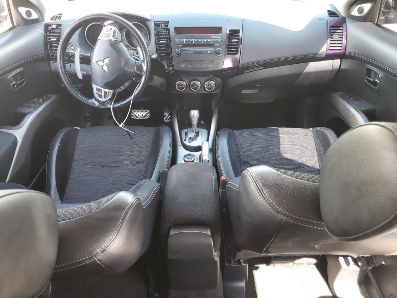 2011 MITSUBISHI outlander