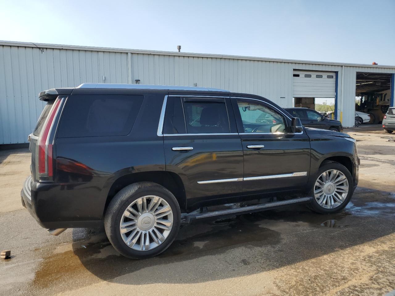 2016 CADILLAC ESCALADE
