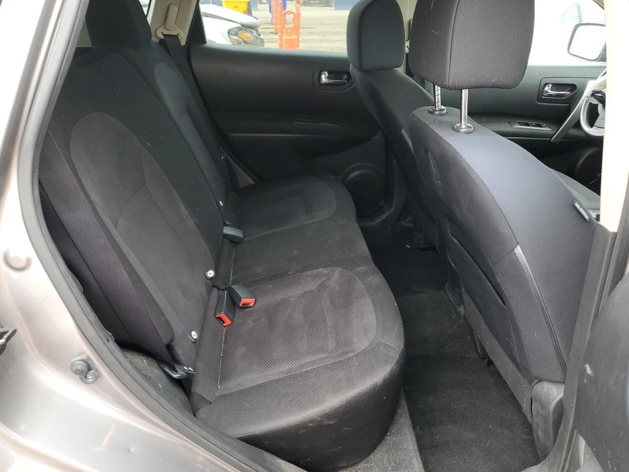 2014 NISSAN ROGUE